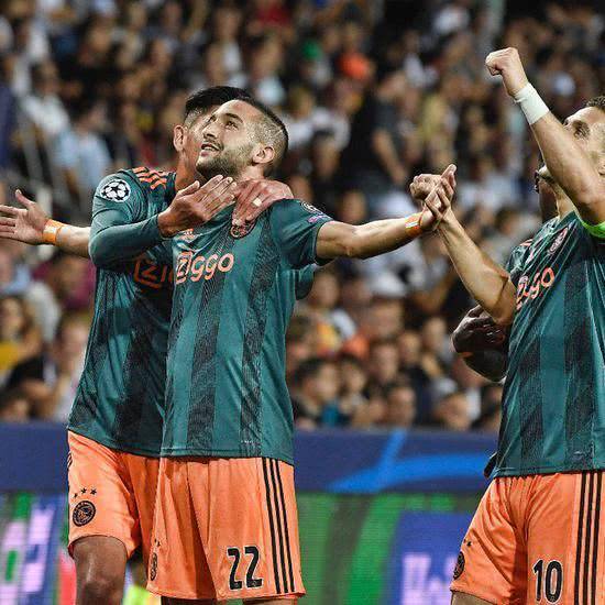 25分夺冠 25分夺冠