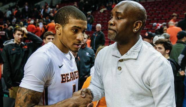 他们在台下 他们在台下