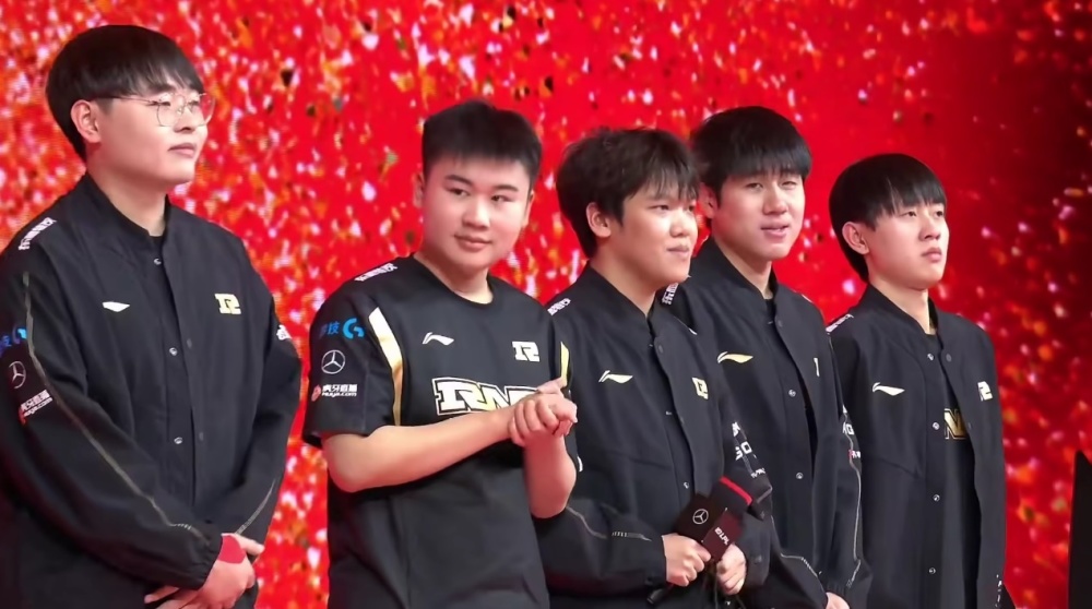 比赛一开始 比赛一开始