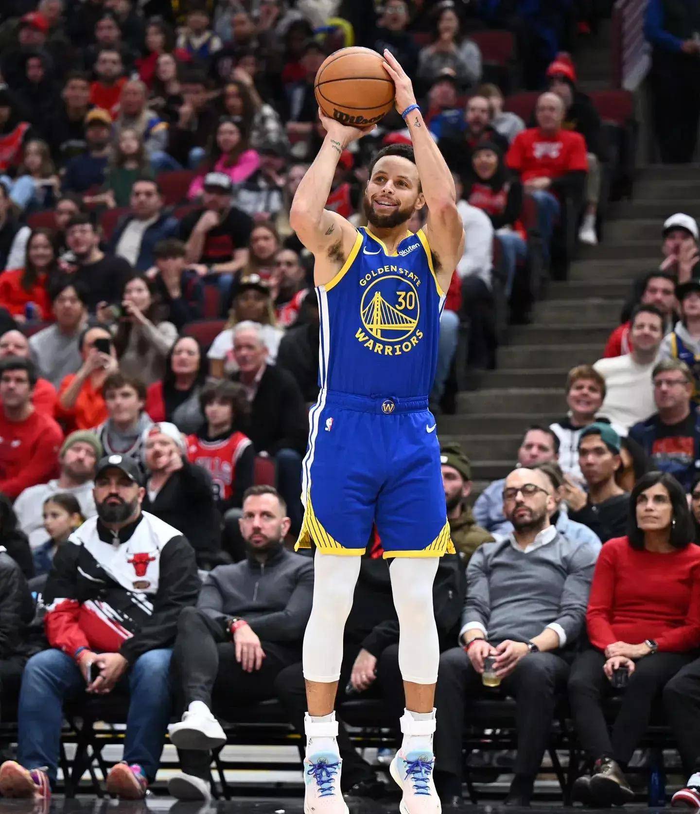 队的故事也 队的故事也